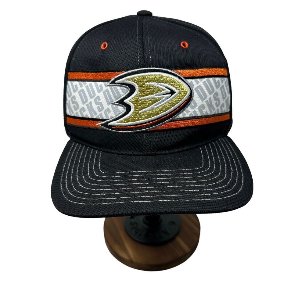 NHL Zephyr Anaheim Ducks Black Adjustable Snap Back Hat Cap Hockey